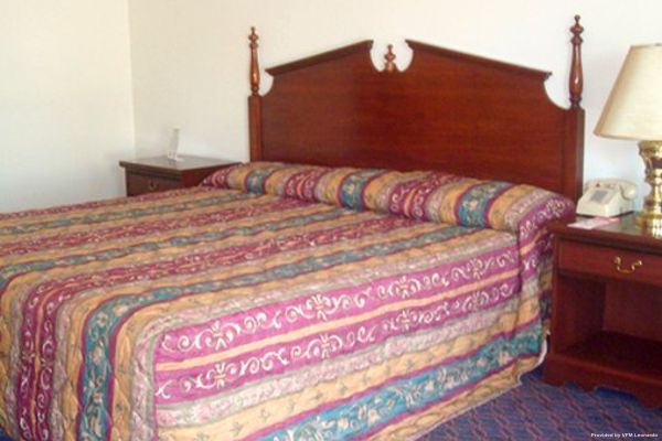 PARAGON INN HILLSBORO (Hillsboro)